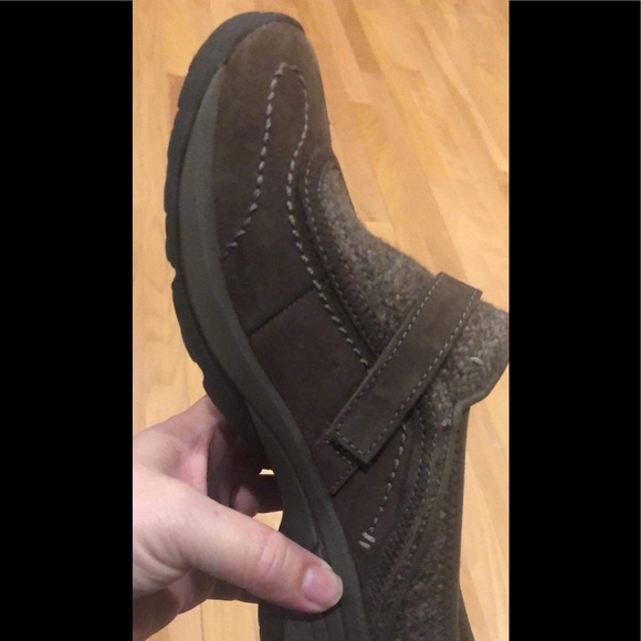 Merrell Shoes - Women’s Merrell Stone Encore Sidestep size 8.5